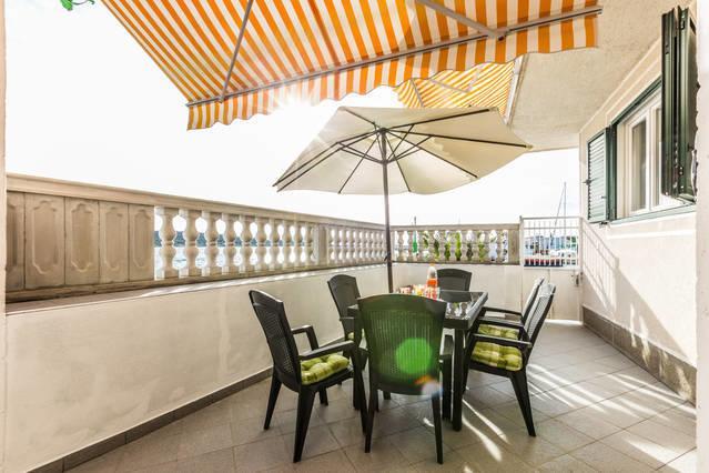 Apartment Masa Пироваць Номер фото