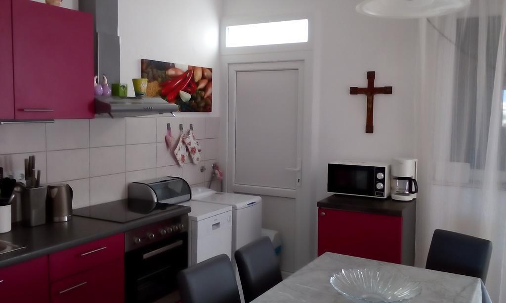Apartment Masa Пироваць Екстер'єр фото