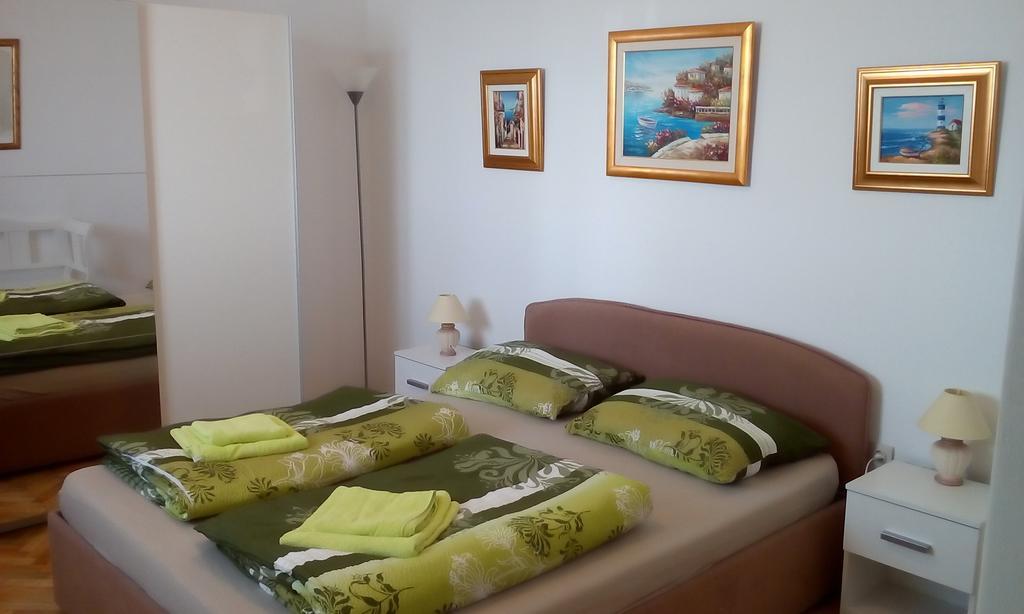 Apartment Masa Пироваць Екстер'єр фото